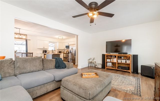 2828 Andrea Drive, Floyds Knobs, IN 47119