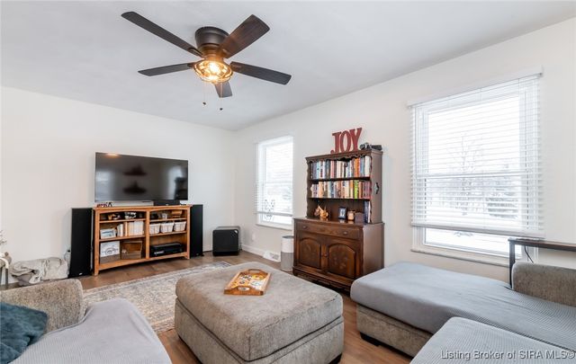 2828 Andrea Drive, Floyds Knobs, IN 47119