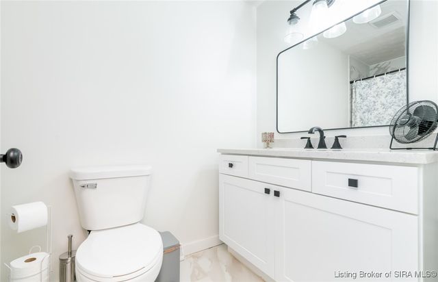 2828 Andrea Drive, Floyds Knobs, IN 47119