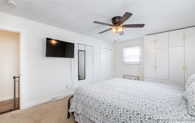 2828 Andrea Drive, Floyds Knobs, IN 47119