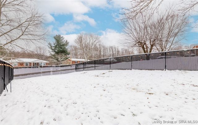 2828 Andrea Drive, Floyds Knobs, IN 47119