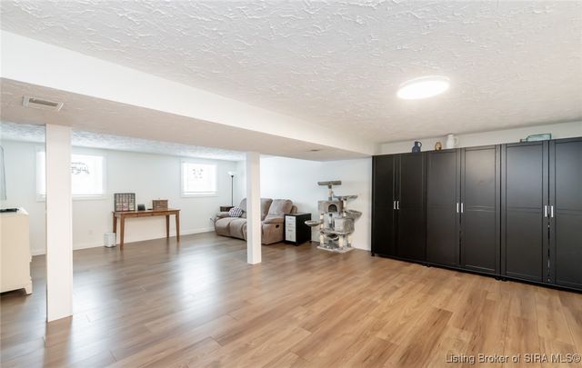 2828 Andrea Drive, Floyds Knobs, IN 47119