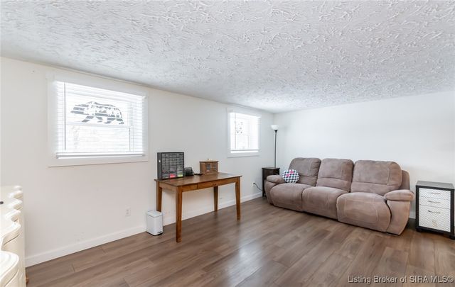 2828 Andrea Drive, Floyds Knobs, IN 47119