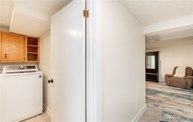 2828 Andrea Drive, Floyds Knobs, IN 47119