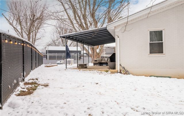 2828 Andrea Drive, Floyds Knobs, IN 47119