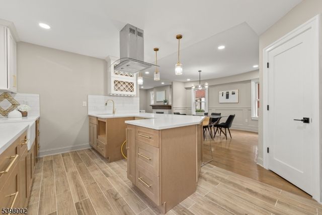 138 Monmouth Road, Elizabeth City, NJ 07208