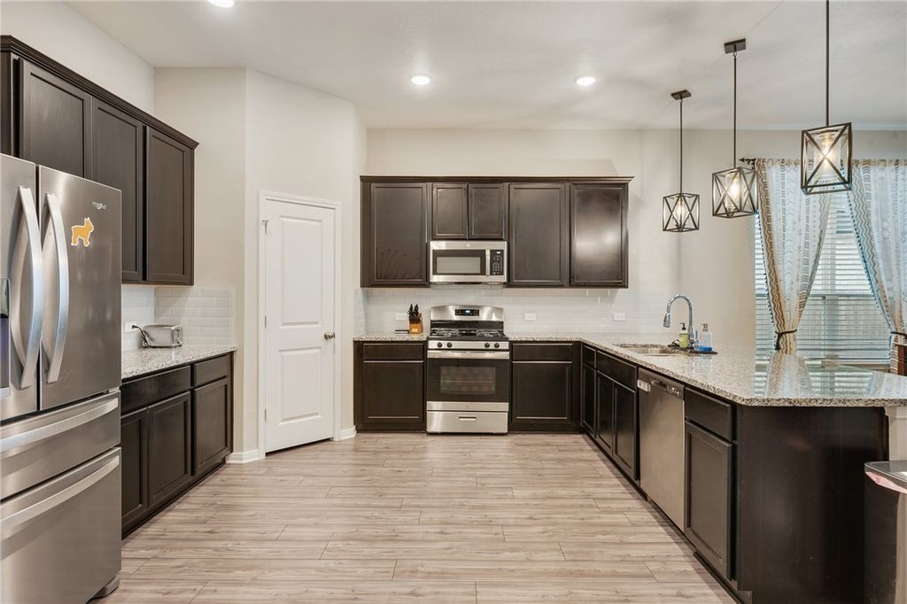 6209 Wilkesboro Drive, College Station, TX 77845 — photo 2