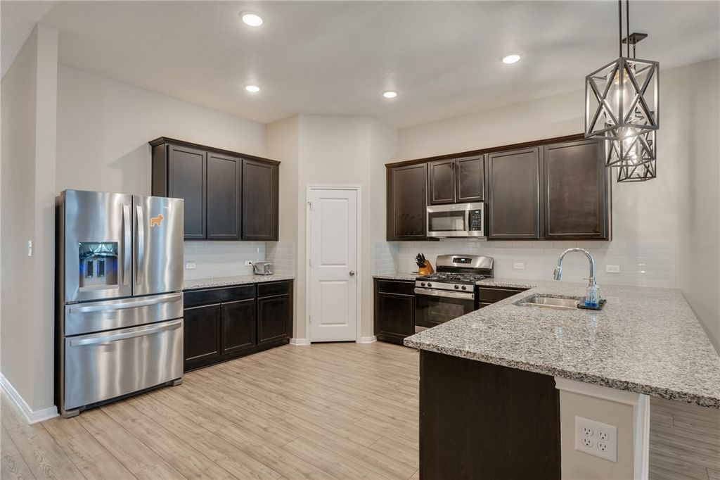 6209 Wilkesboro Drive, College Station, TX 77845 — photo 3