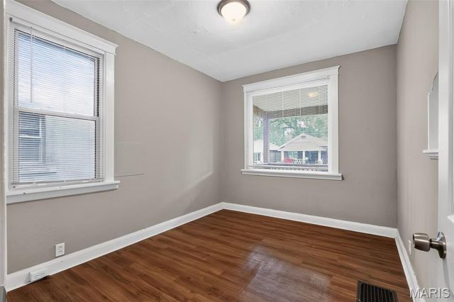 6510 Julian Avenue, St Louis, MO 63133