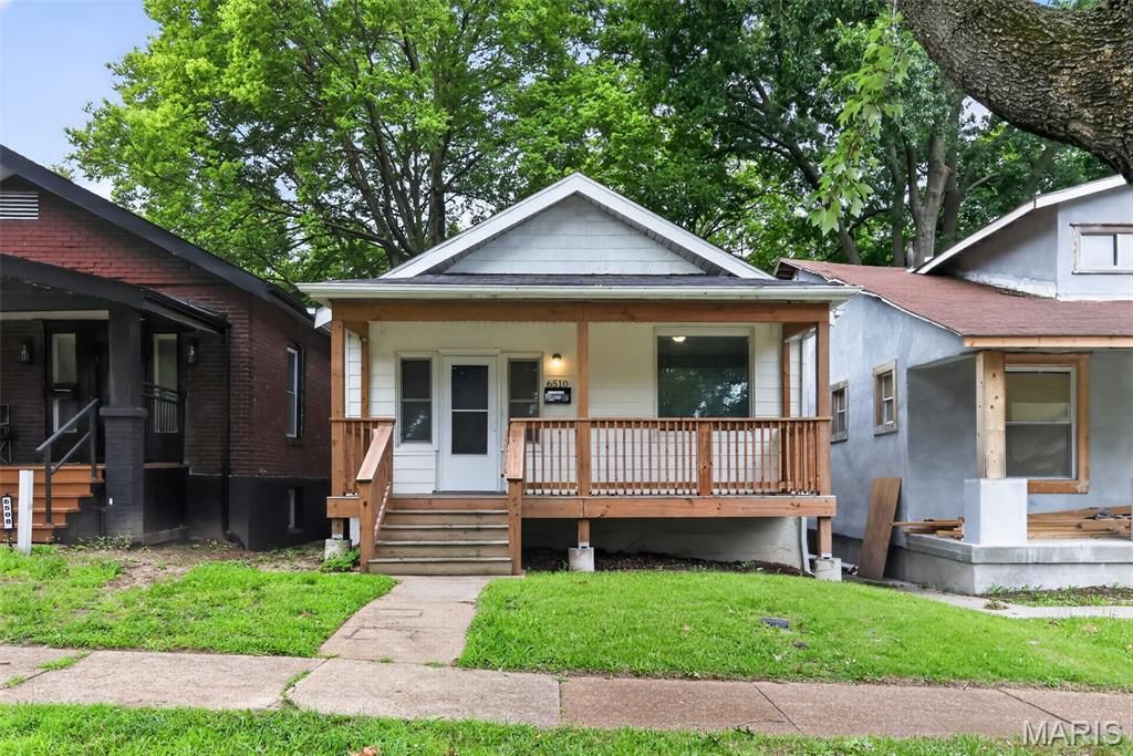 6510 Julian Avenue, St Louis, MO 63133
