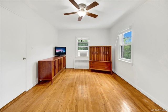10 South 2F, Harrison, NY 10528