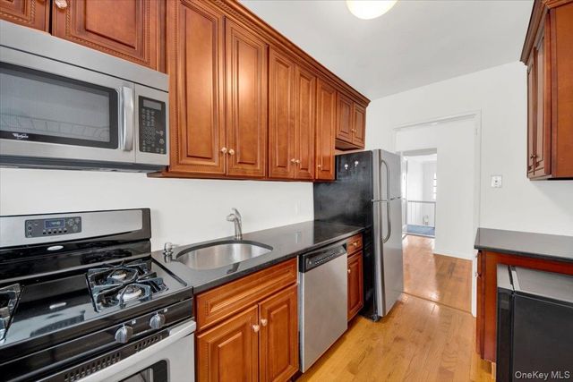10 South 2F, Harrison, NY 10528