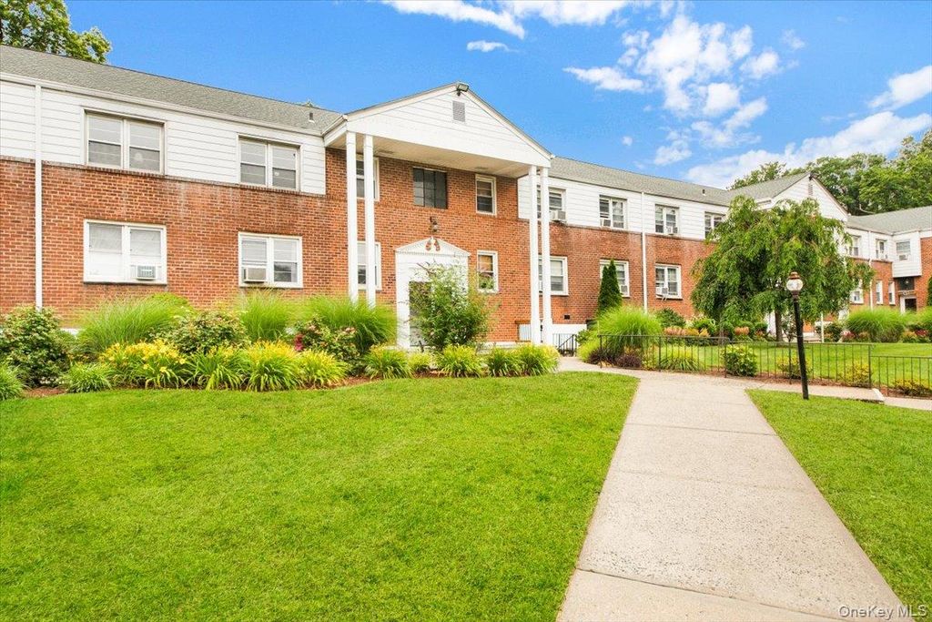 10 South 2F, Harrison, NY 10528