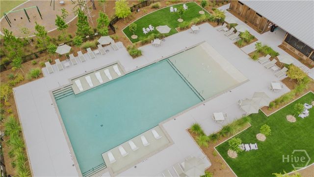 288 Crosstown Avenue, Richmond Hill, GA 31324