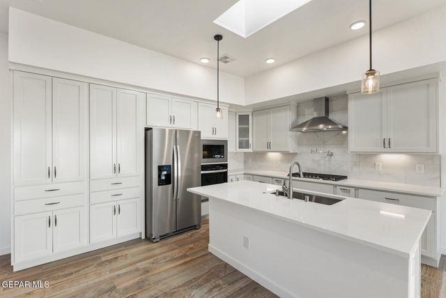 828 FAIRFORD Place, El Paso, TX 79928