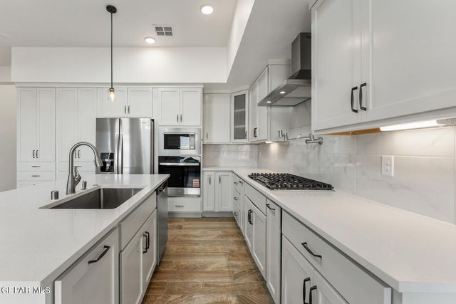 828 FAIRFORD Place, El Paso, TX 79928