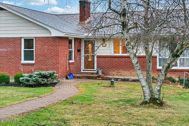 144 Horizon View Drive, East Greenbush, NY 12061