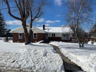 144 Horizon View Drive, East Greenbush, NY 12061