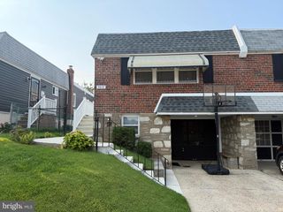 9876 WISTARIA ST, Philadelphia, PA 19115