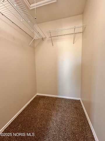 11 Meadowbrook Drive, Perrysburg, OH 43551