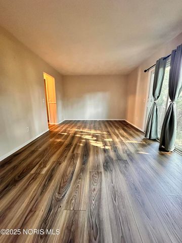 11 Meadowbrook Drive, Perrysburg, OH 43551