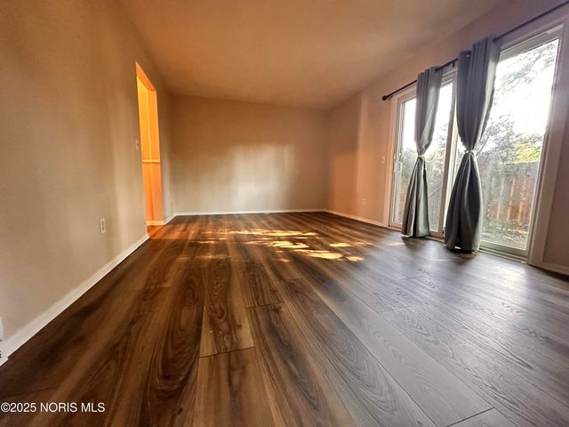 11 Meadowbrook Drive, Perrysburg, OH 43551