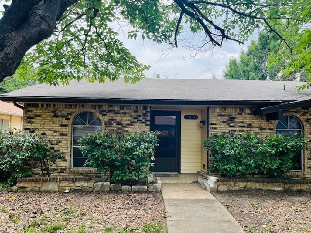 5060 Arbor Glen Road, The Colony, TX 75056