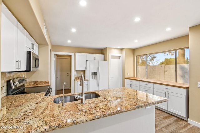 1190 N NANTUCKET Street, Chandler, AZ 85225