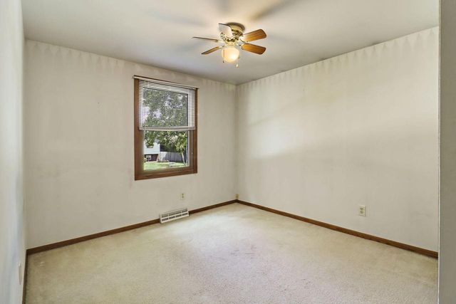 5609 Riviera DRIVE, Mount Pleasant, WI 53406