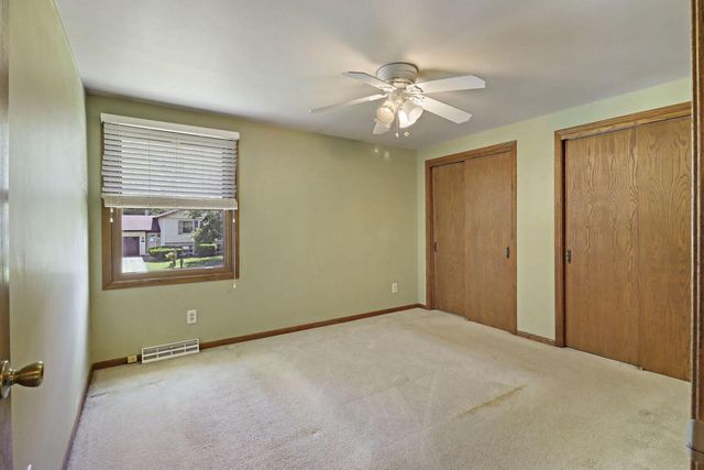 5609 Riviera DRIVE, Mount Pleasant, WI 53406