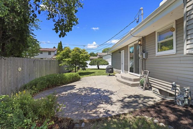 5609 Riviera DRIVE, Mount Pleasant, WI 53406