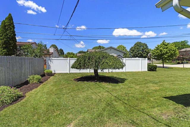 5609 Riviera DRIVE, Mount Pleasant, WI 53406