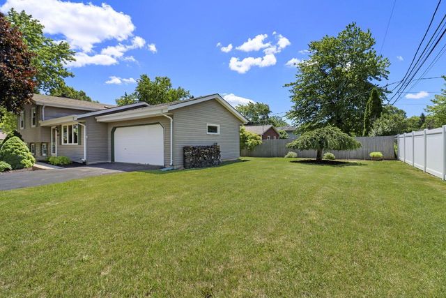 5609 Riviera DRIVE, Mount Pleasant, WI 53406