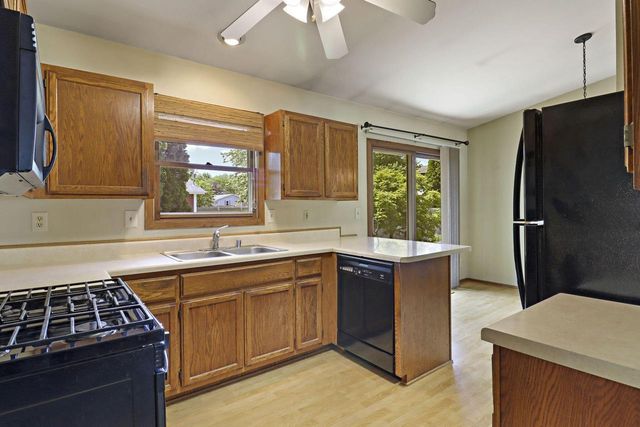 5609 Riviera DRIVE, Mount Pleasant, WI 53406