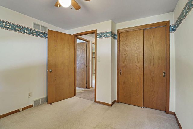 5609 Riviera DRIVE, Mount Pleasant, WI 53406