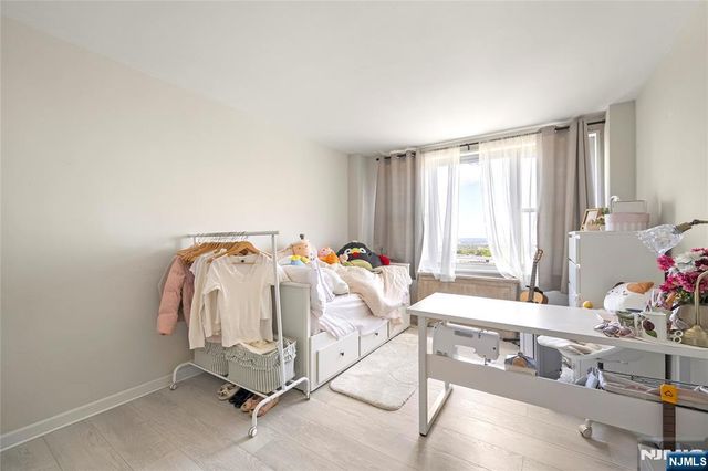 2100 Linwood Avenue 21J, Fort Lee, NJ 07024