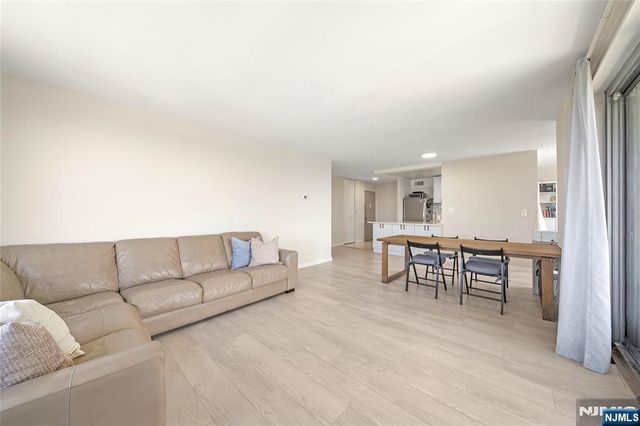 2100 Linwood Avenue 21J, Fort Lee, NJ 07024