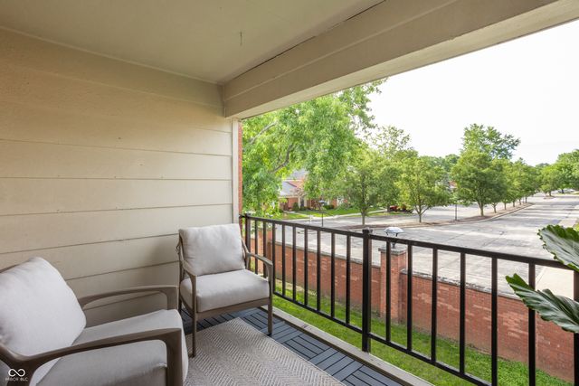 7432 Lions Head Drive C, Indianapolis, IN 46260