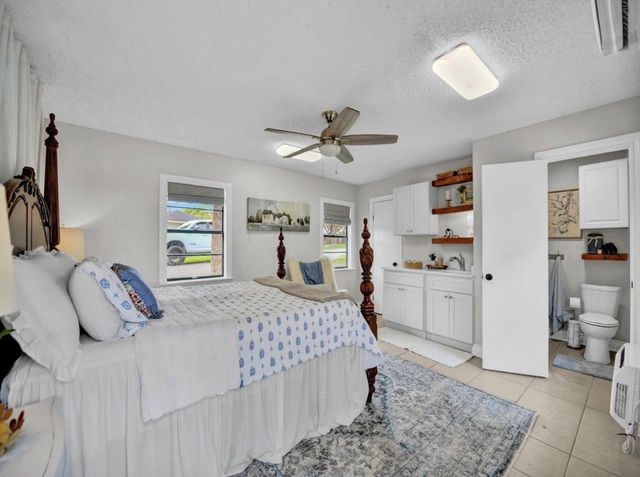 608 Casas Del Norte Court, Granbury, TX 76049
