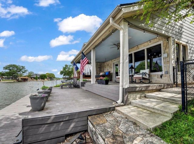 608 Casas Del Norte Court, Granbury, TX 76049