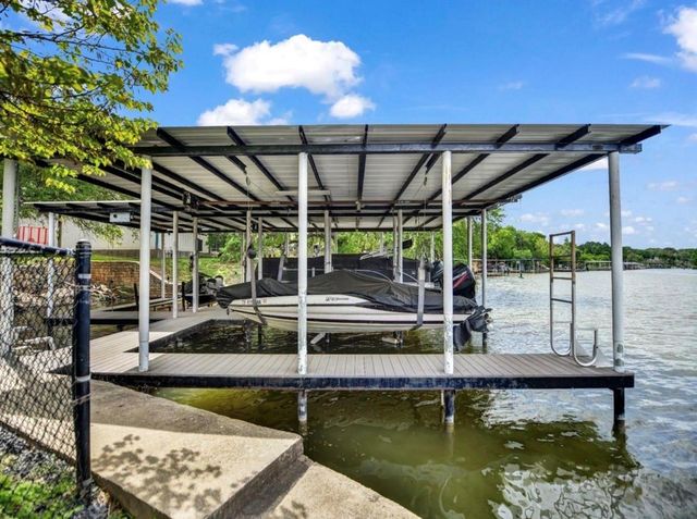 608 Casas Del Norte Court, Granbury, TX 76049