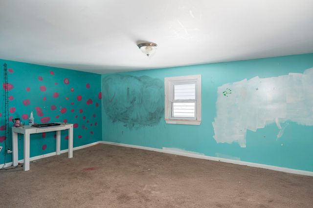 25 W Front Street, New Holland, OH 43145