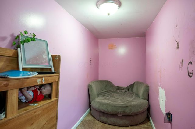 25 W Front Street, New Holland, OH 43145