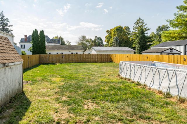 25 W Front Street, New Holland, OH 43145