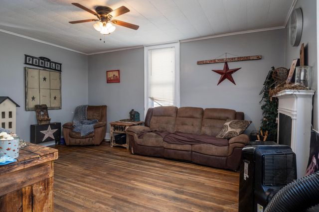 25 W Front Street, New Holland, OH 43145