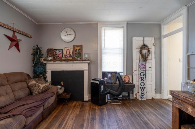 25 W Front Street, New Holland, OH 43145