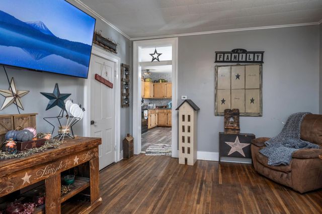 25 W Front Street, New Holland, OH 43145