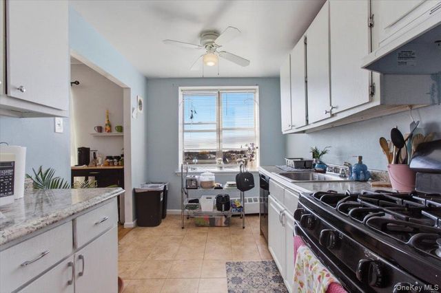 37 Summit Avenue 3A, Port Chester, NY 10573