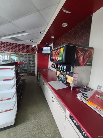 2811 Cassopolis Street, Elkhart, IN 46514