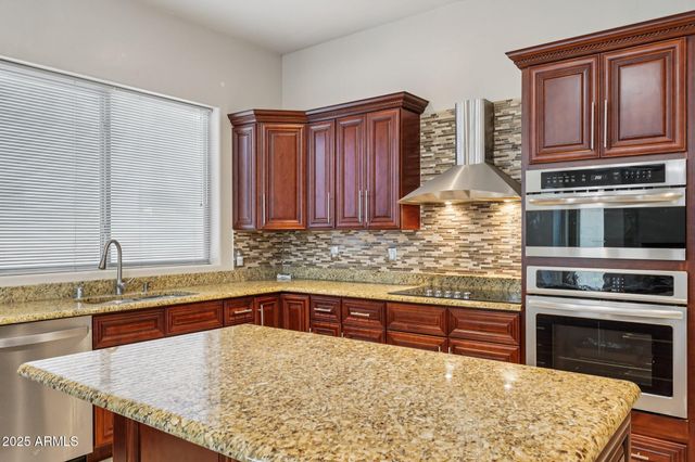 2515 W MINTON Street, Phoenix, AZ 85041